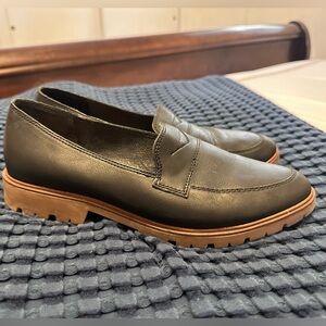 Women’s Lucky Brand black loafers size 10
